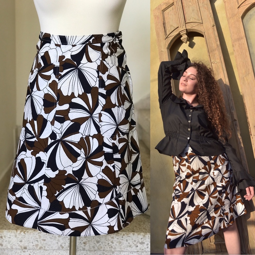 1960's Vintage Pinwheel Pattern Knee-Length Skirt - Picture 4 of 9